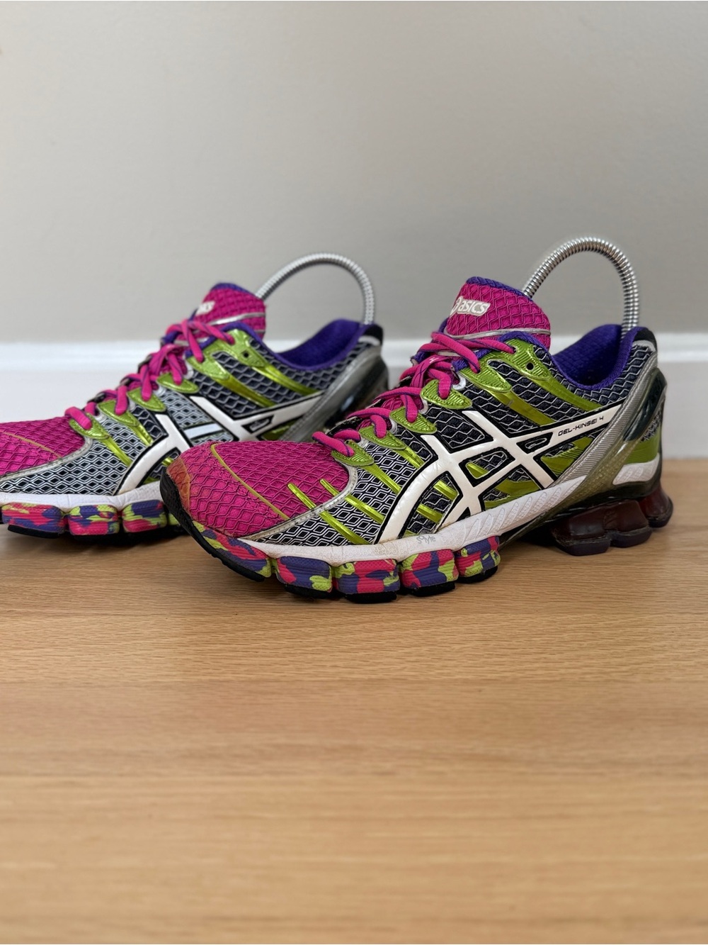 ASICS Gel-Kinsei 4 Running Sneakers – Women’s 7.5 – Neon Multicolor